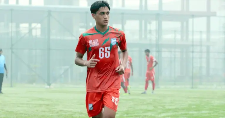 বাংলাদেশের ফুটবলার আরহাম ইসলাম